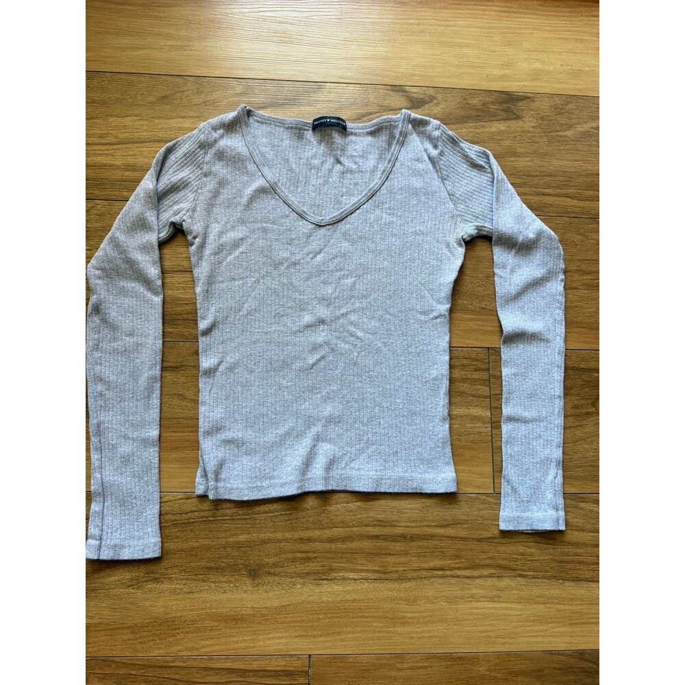 Brandy Melville Gray Ribbed V Neck Long Sleeve Top Made in Italy 100% Cotton